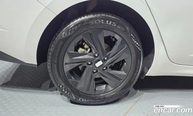 Hyundai Avante 2023 1.6 автомат (гидро), миниатюра 5