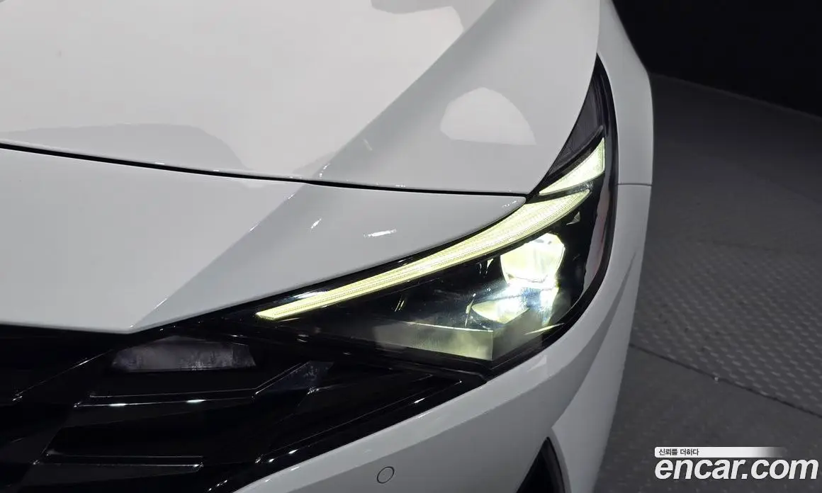 Hyundai Avante 2023 1.6 автомат (гидро), фото 8