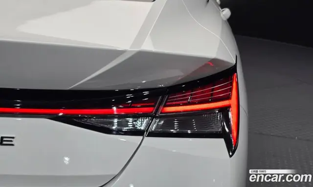 Hyundai Avante 2023 1.6 автомат (гидро), миниатюра 9