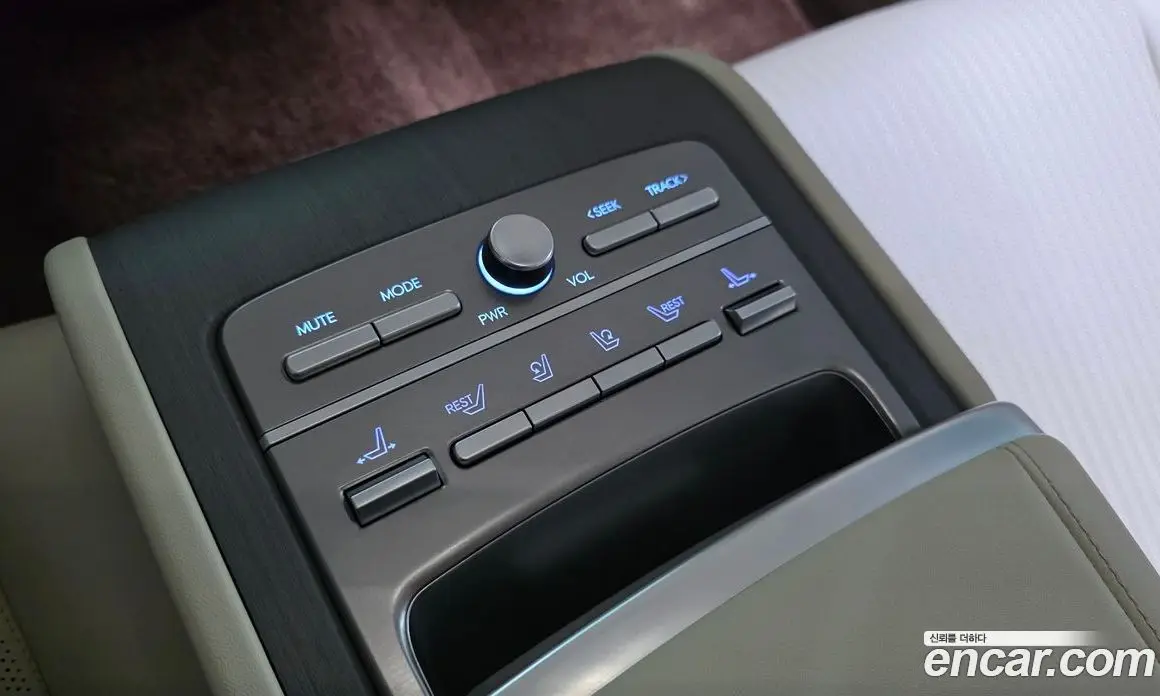 Hyundai Grandeur 2023 3.5 автомат (гидро), фото 31