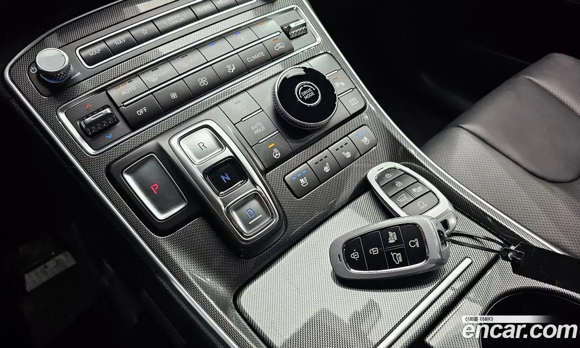 Hyundai Santa Fe 2022 2.2 автомат (гидро), фото 9
