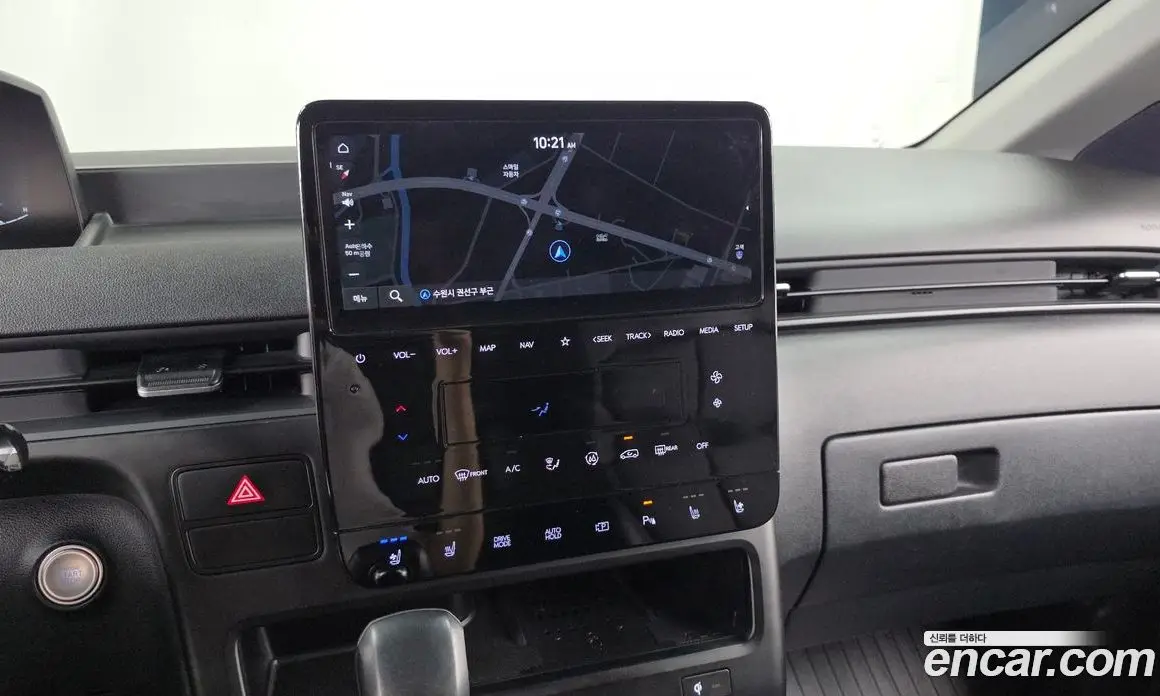 Hyundai Staria 2023 2.2 автомат (гидро), фото 20