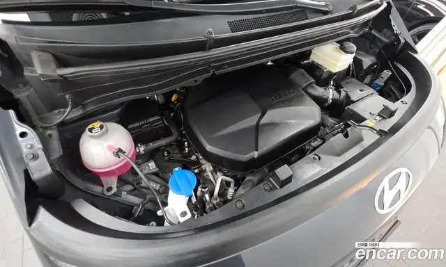 Hyundai Staria 2023 2.2 автомат (гидро), миниатюра 6