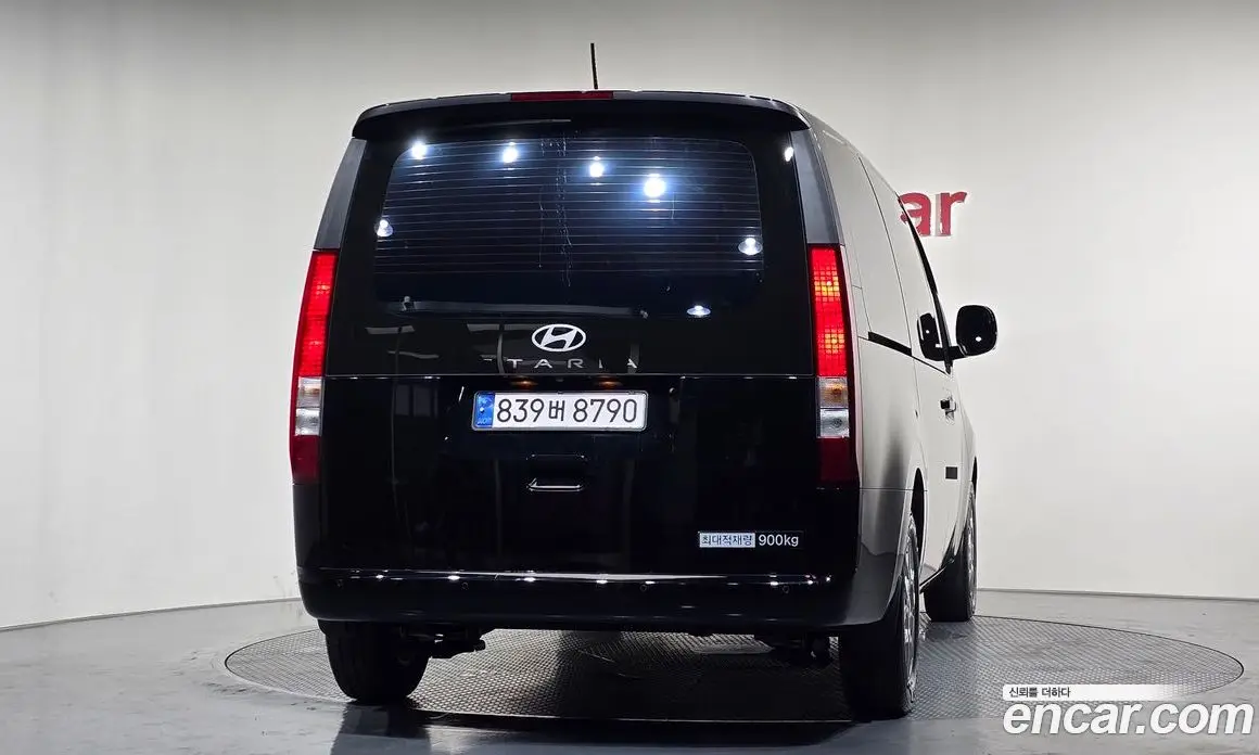 Hyundai Staria 2024 1.6 автомат (гидро), фото 3