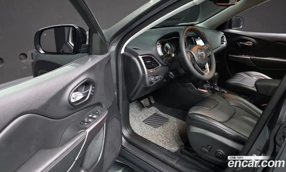 Jeep Cherokee 2022 2.4 автомат (гидро), фото 13