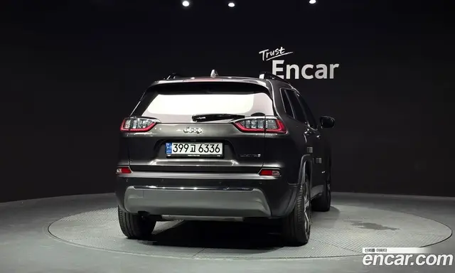 Jeep Cherokee 2022 2.4 автомат (гидро), миниатюра 4