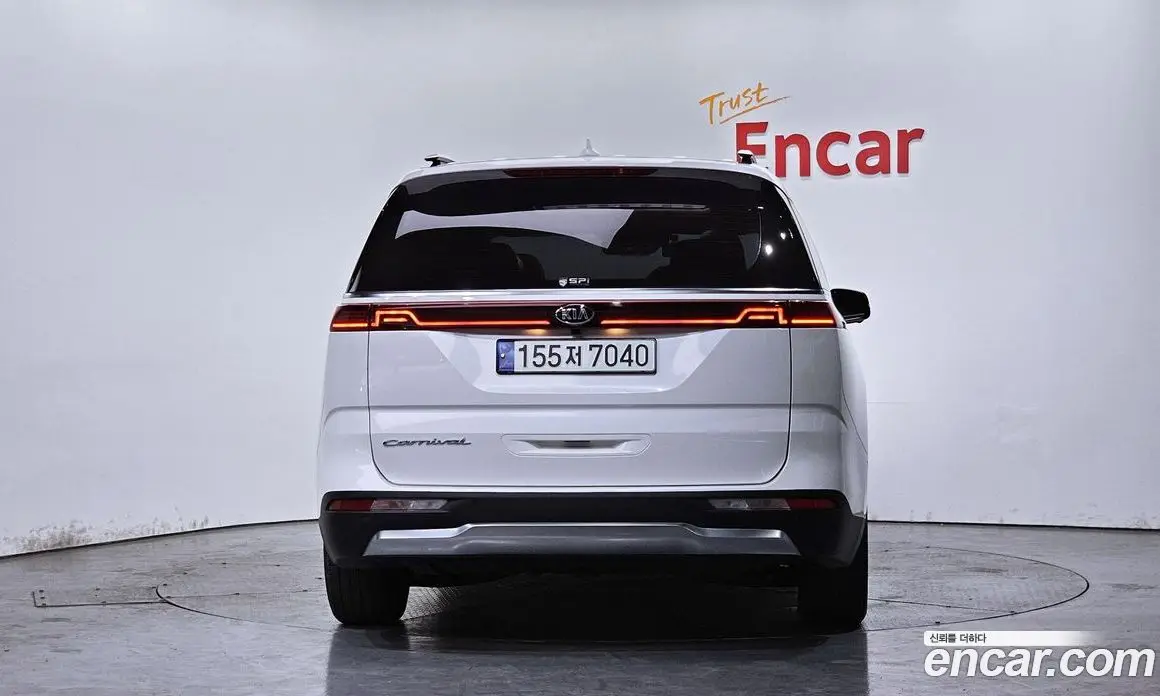 Kia Carnival 2021 2.2 автомат (гидро), фото 4