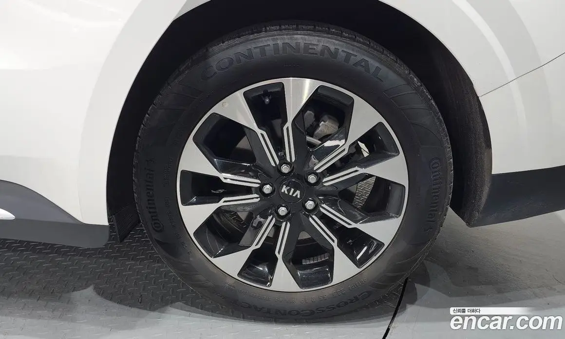 Kia Carnival 2021 2.2 автомат (гидро), фото 7