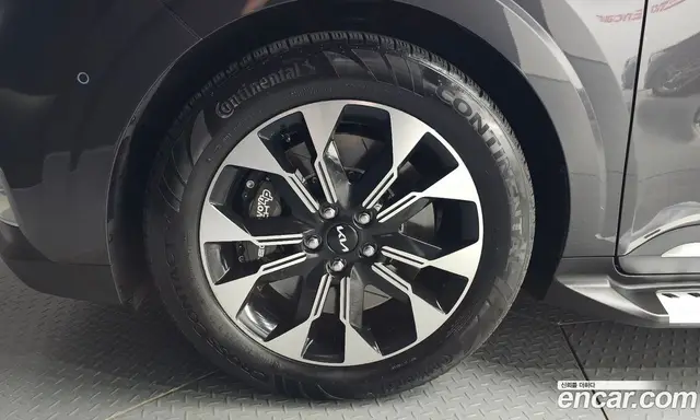 Kia Carnival 2023 3.5 автомат (гидро), миниатюра 5