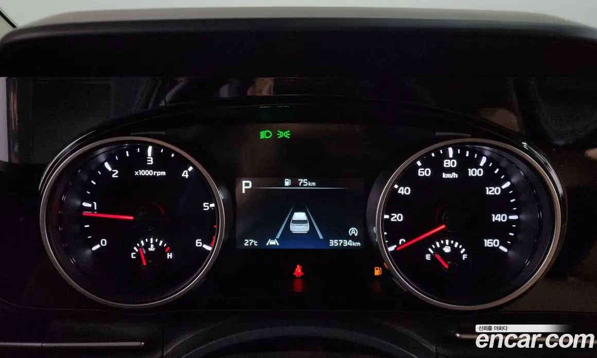 Kia Carnival 2023 2.2 автомат (гидро), фото 11