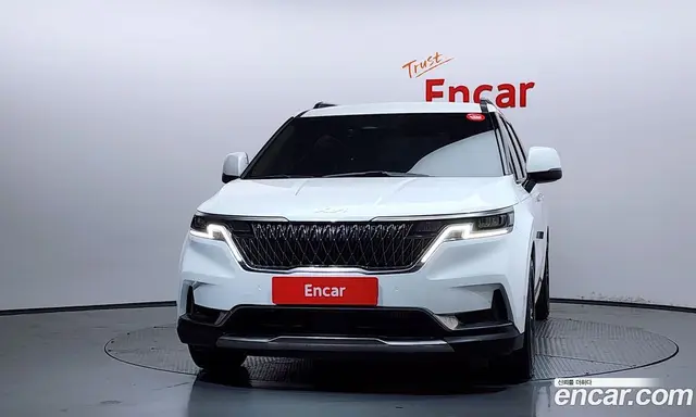 Kia Carnival 2023 2.2 автомат (гидро), миниатюра 3