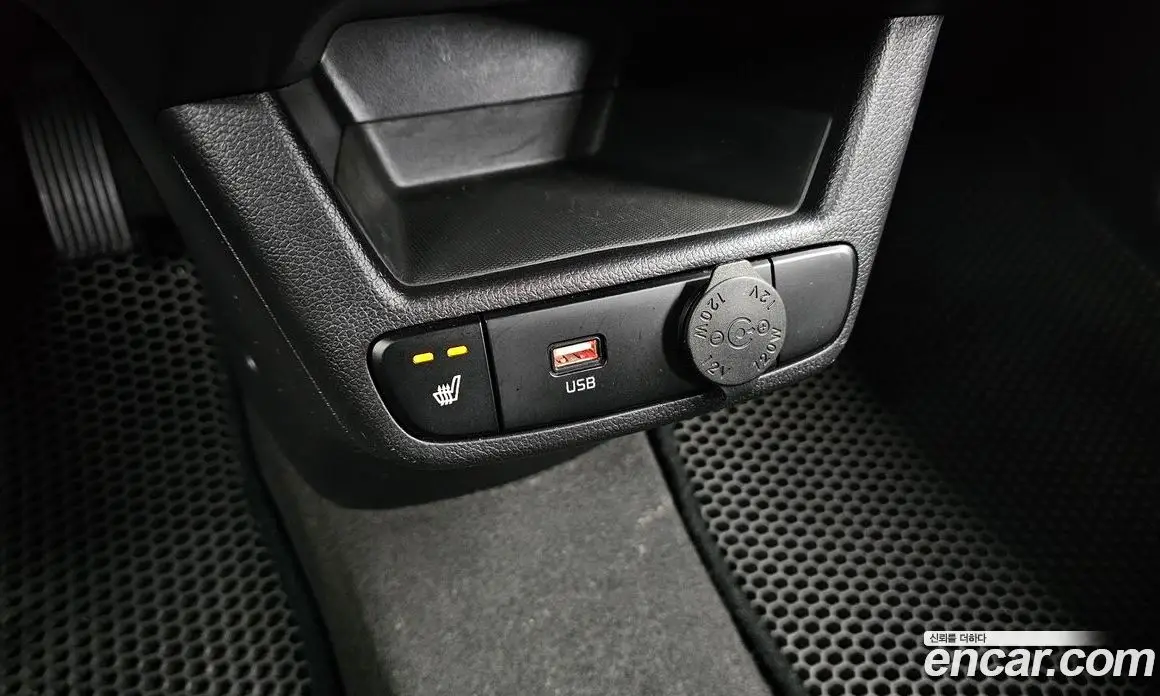 Kia Ray 2022 1.0 автомат (гидро), фото 18