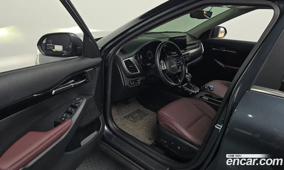 Kia Seltos 2022 1.6 автомат (гидро), фото 13