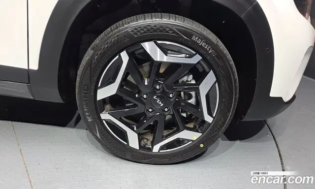 Kia Seltos 2025 1.6 автомат (гидро), миниатюра 7