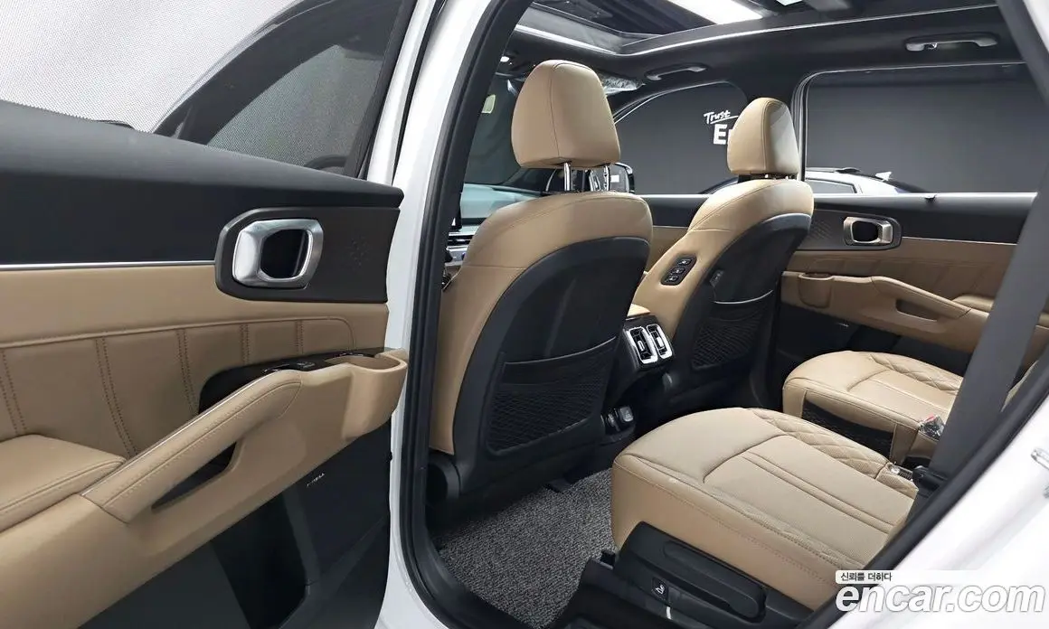Kia Sorento 2024 1.6 автомат (гидро), фото 17