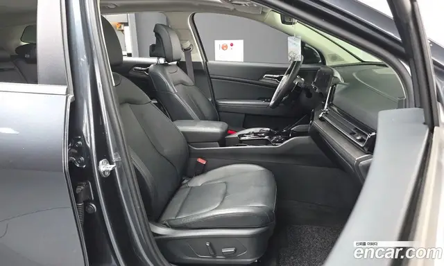 Kia Sportage 2022 1.6 автомат (гидро), миниатюра 11