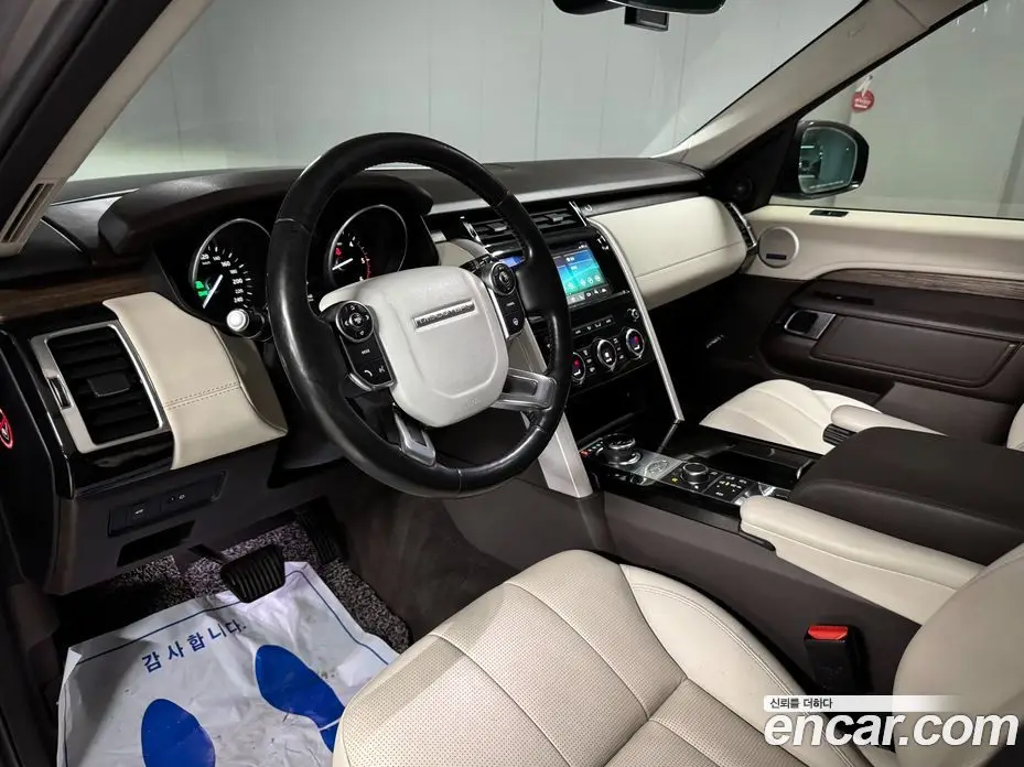 Land Rover Discovery 2017 3.0 автомат (гидро), фото 10