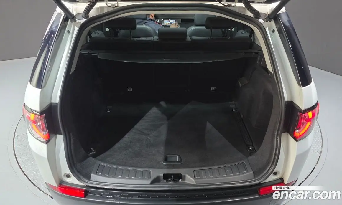 Land Rover Discovery Sport 2017 2.0 автомат (гидро), фото 29