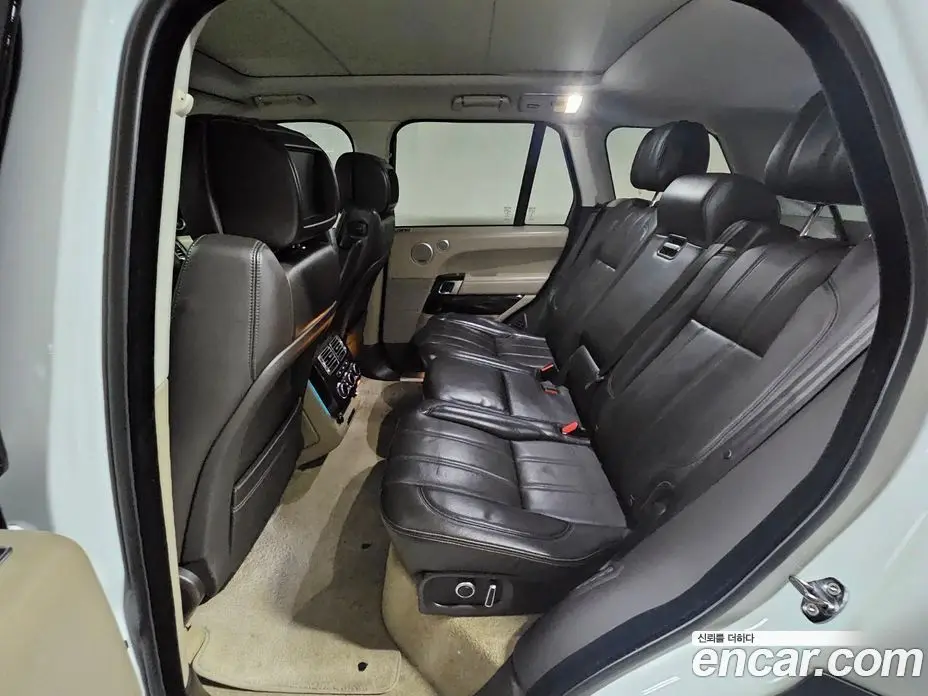 Land Rover Range Rover 2016 4.4 автомат (гидро), фото 12