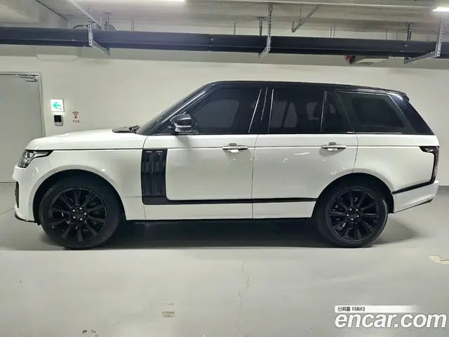 Land Rover Range Rover 2016 4.4 автомат (гидро), миниатюра 3