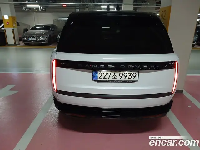 Land Rover Range Rover 2024 4.4 автомат (гидро), миниатюра 2