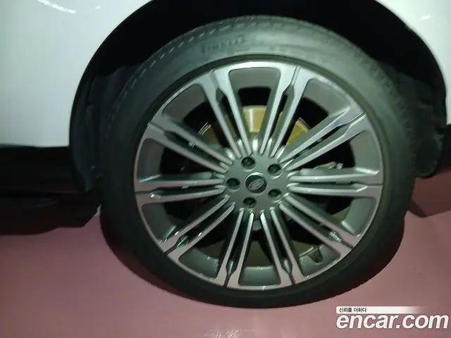 Land Rover Range Rover 2024 4.4 автомат (гидро), миниатюра 12