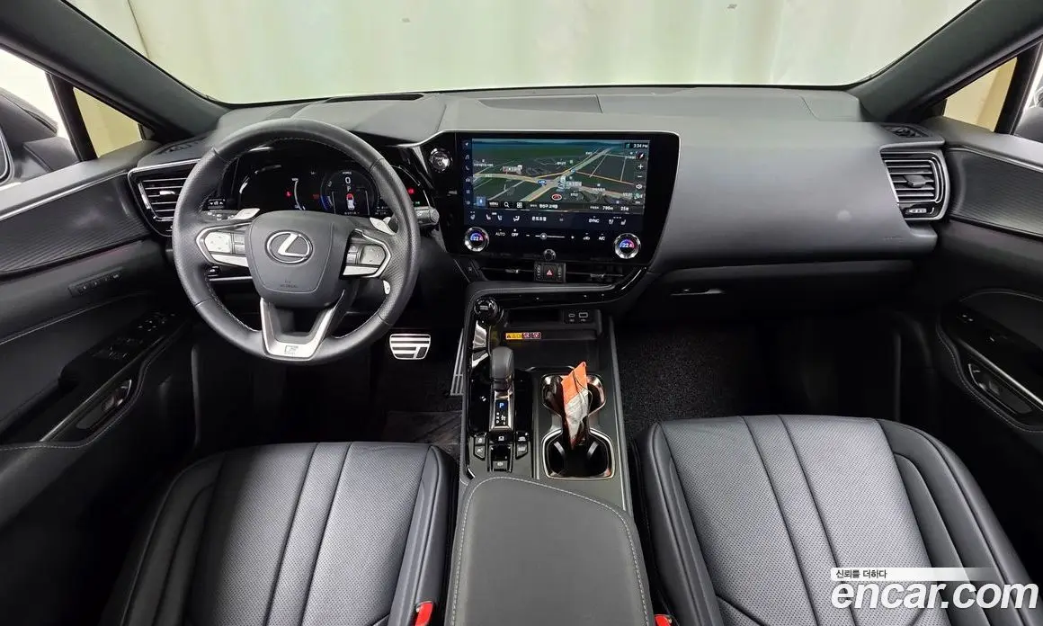 Lexus NX 2025 2.5 автомат (гидро), фото 7 Lexus NX 2025 2.5 автомат (гидро), фото 7