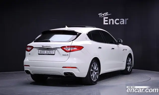 Maserati Levante 2018 3.0 автомат (гидро), миниатюра 2
