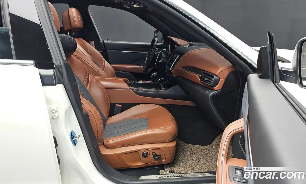Maserati Levante 2018 3.0 автомат (гидро), фото 16