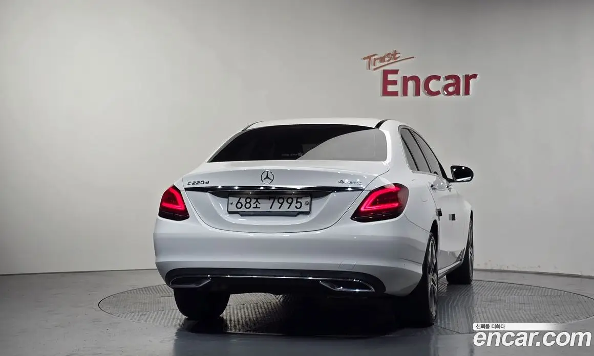 Mercedes-Benz C-Class 2019 1.9 гидро, фото 4 Mercedes-Benz C-Class 2019 1.9 гидро, фото 4