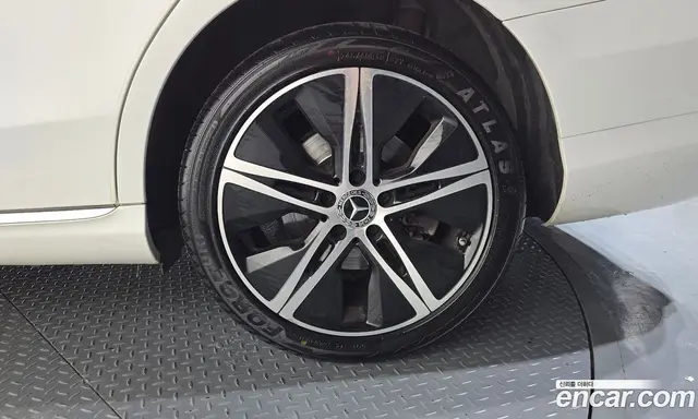 Mercedes-Benz C-Class 2019 1.9 гидро, миниатюра 7 Mercedes-Benz C-Class 2019 1.9 гидро, миниатюра 7