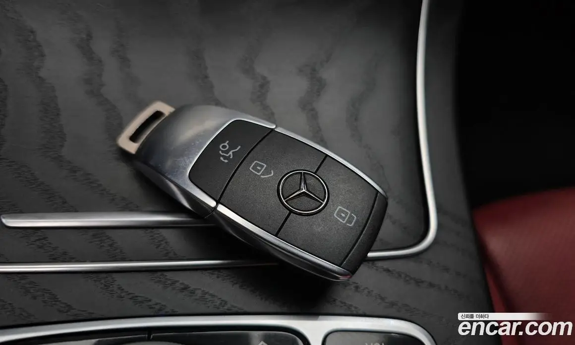 Mercedes-Benz C-Class 2021 2.0 гидро, фото 24 Mercedes-Benz C-Class 2021 2.0 гидро, фото 24