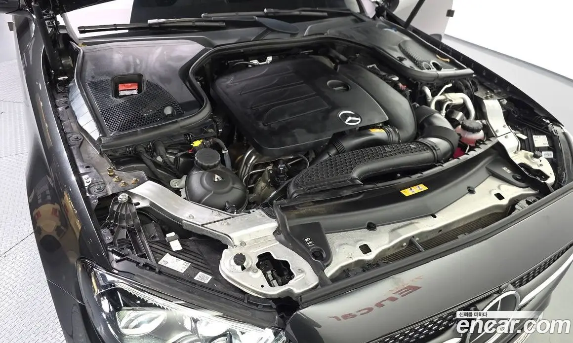 Mercedes-Benz E-Class 2022 2.0 гидро, фото 6 Mercedes-Benz E-Class 2022 2.0 гидро, фото 6