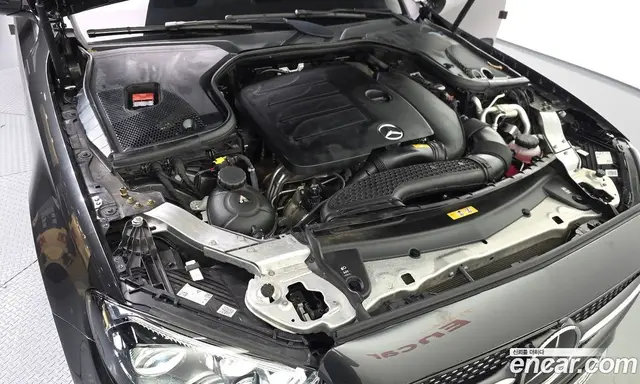 Mercedes-Benz E-Class 2022 2.0 гидро, миниатюра 6 Mercedes-Benz E-Class 2022 2.0 гидро, миниатюра 6