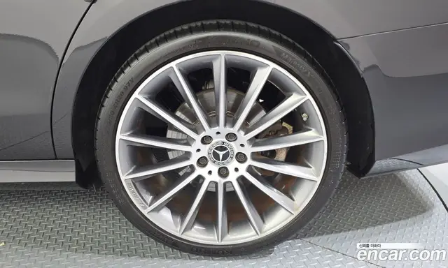 Mercedes-Benz E-Class 2022 2.0 гидро, миниатюра 7 Mercedes-Benz E-Class 2022 2.0 гидро, миниатюра 7