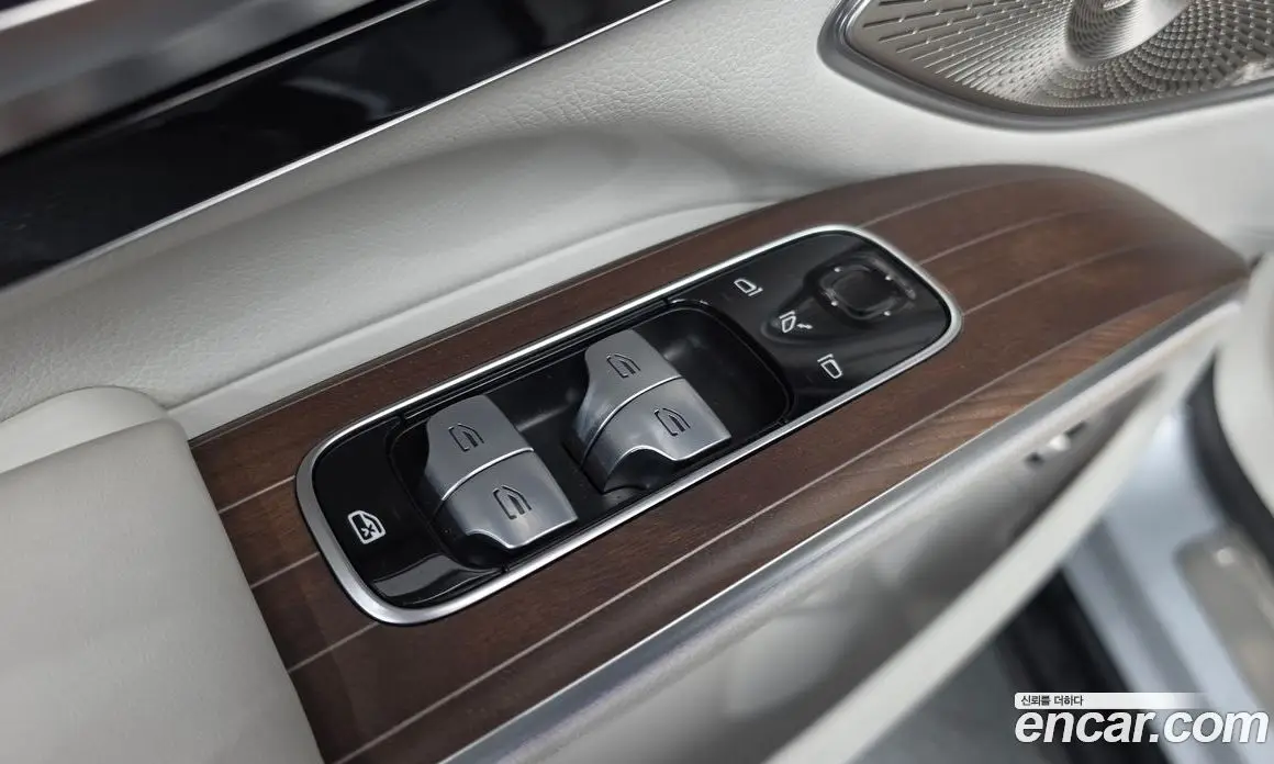 Mercedes-Benz EQS 2023 0.3 гидро, фото 35