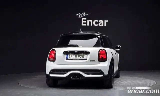 Mini Cooper 2023 2.0 автомат (гидро), миниатюра 3