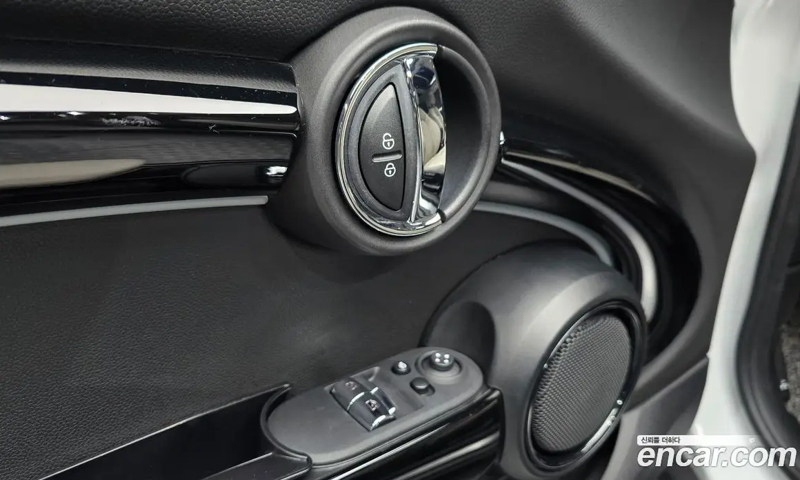 Mini Cooper 2023 2.0 автомат (гидро), фото 26