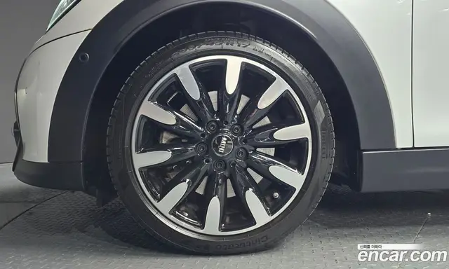 Mini Cooper 2023 2.0 автомат (гидро), миниатюра 4