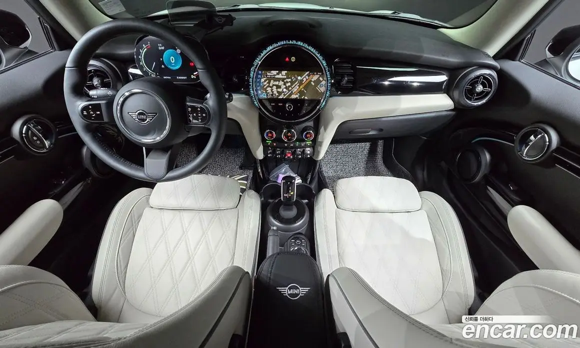 Mini Cooper 2023 2.0 автомат (гидро), фото 9