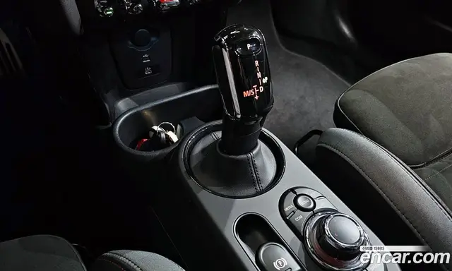 Mini Cooper 2024 2.0 автомат (гидро), миниатюра 8