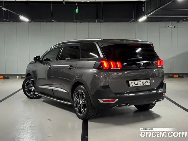 Peugeot 5008 2018 1.6 автомат (гидро), миниатюра 2
