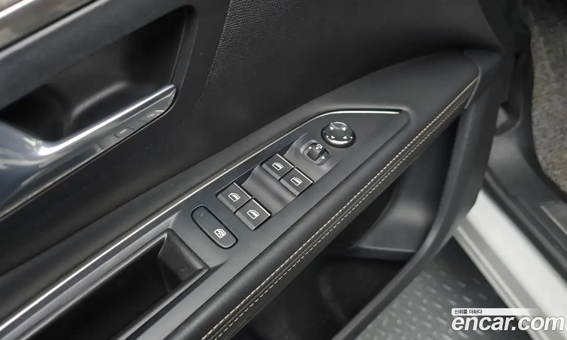 Peugeot 5008 2022 1.2 автомат (гидро), фото 15