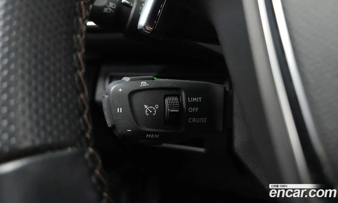 Peugeot 5008 2022 1.2 автомат (гидро), фото 16