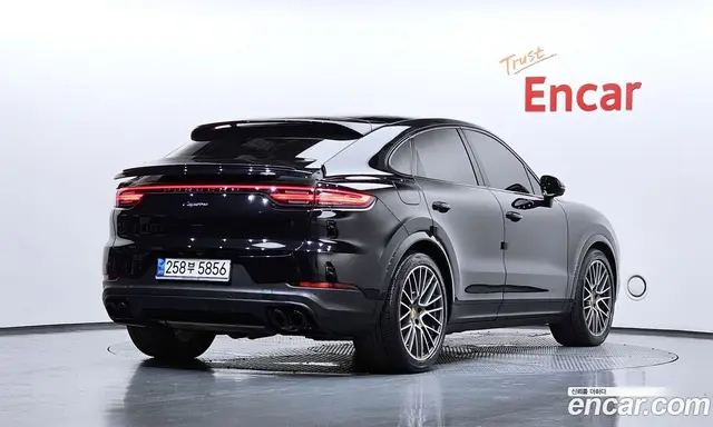 Porsche Cayenne 2021 3.0 автомат (гидро), миниатюра 2