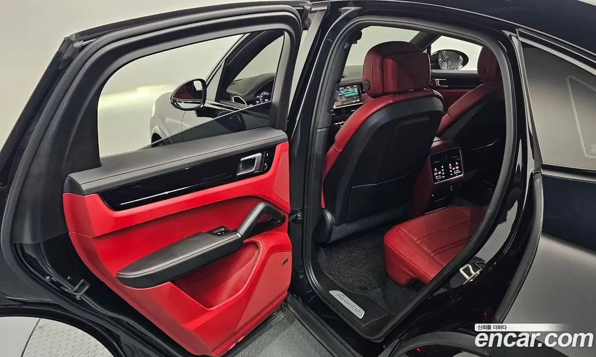 Porsche Cayenne 2021 3.0 автомат (гидро), фото 23
