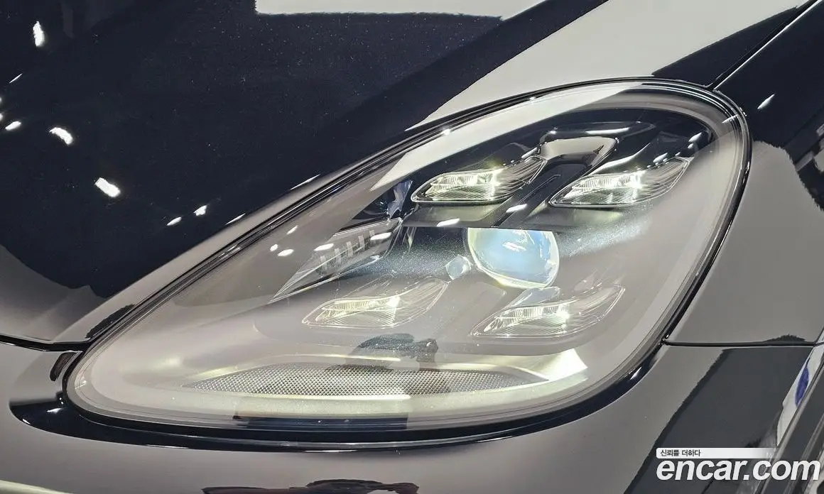 Porsche Cayenne 2021 3.0 автомат (гидро), фото 8
