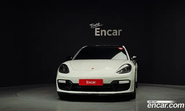 Porsche Panamera 2019 4.0 автомат (гидро), миниатюра 3