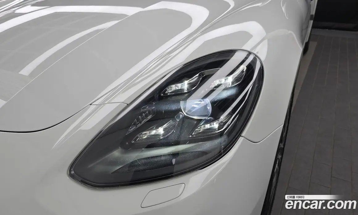 Porsche Panamera 2019 4.0 автомат (гидро), фото 8