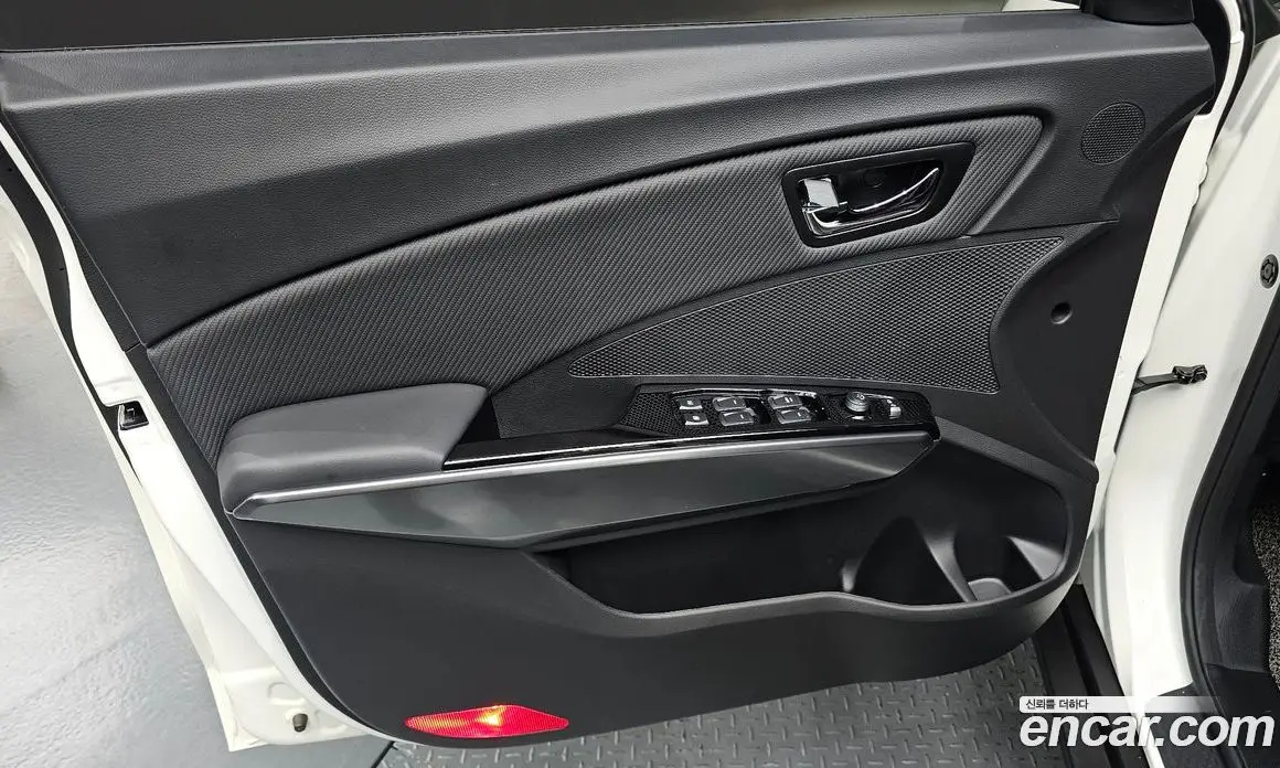 SsangYong TIBOLI 2021 1.5 автомат (гидро), фото 13